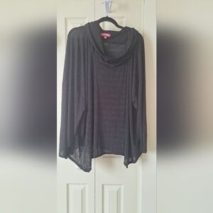 Downing Studios 3/4 length sleeves